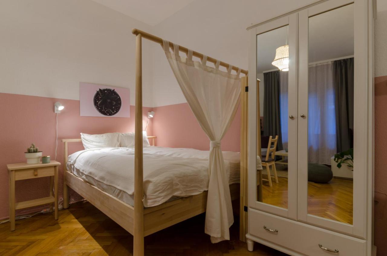 Studio Next To Kiraly Street Kd11 Lejlighed Budapest Eksteriør billede