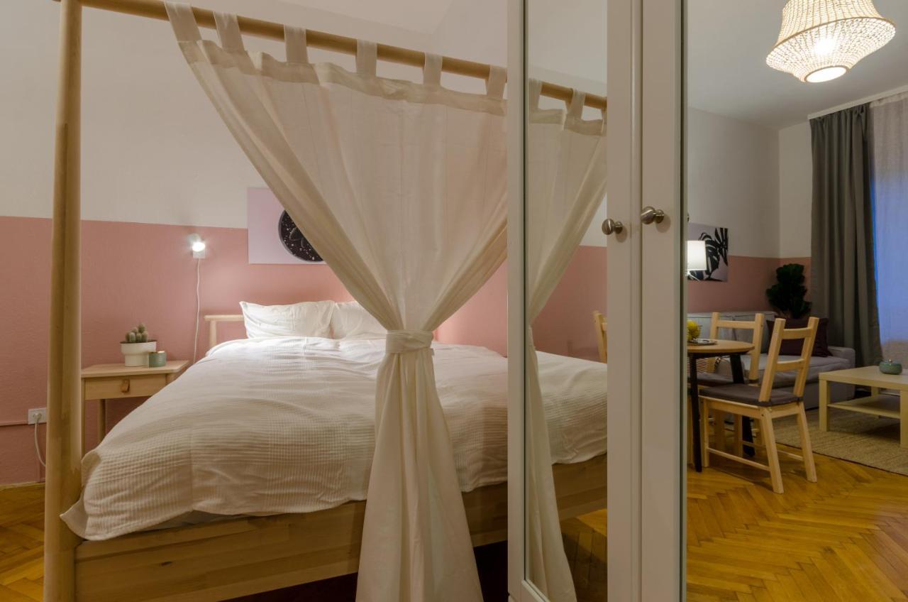 Studio Next To Kiraly Street Kd11 Lejlighed Budapest Eksteriør billede