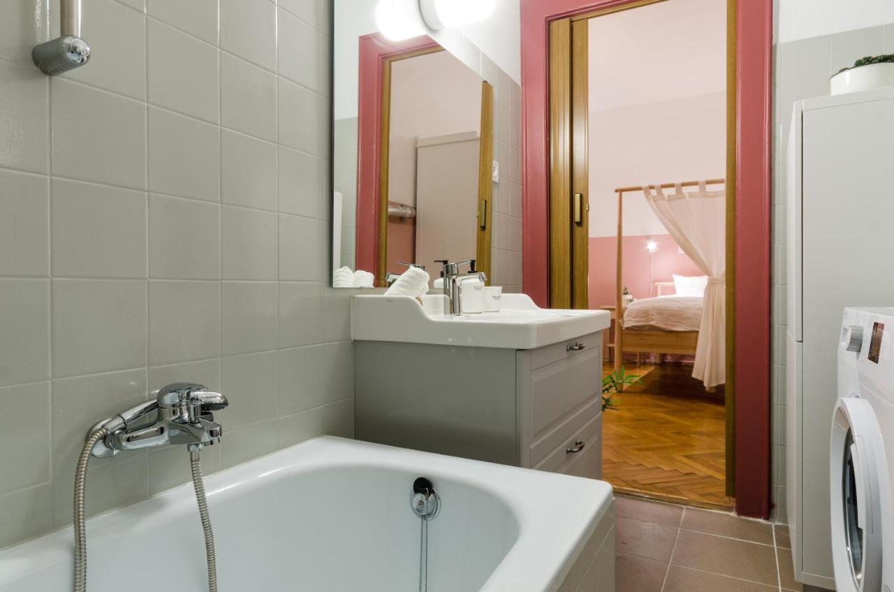 Studio Next To Kiraly Street Kd11 Lejlighed Budapest Eksteriør billede